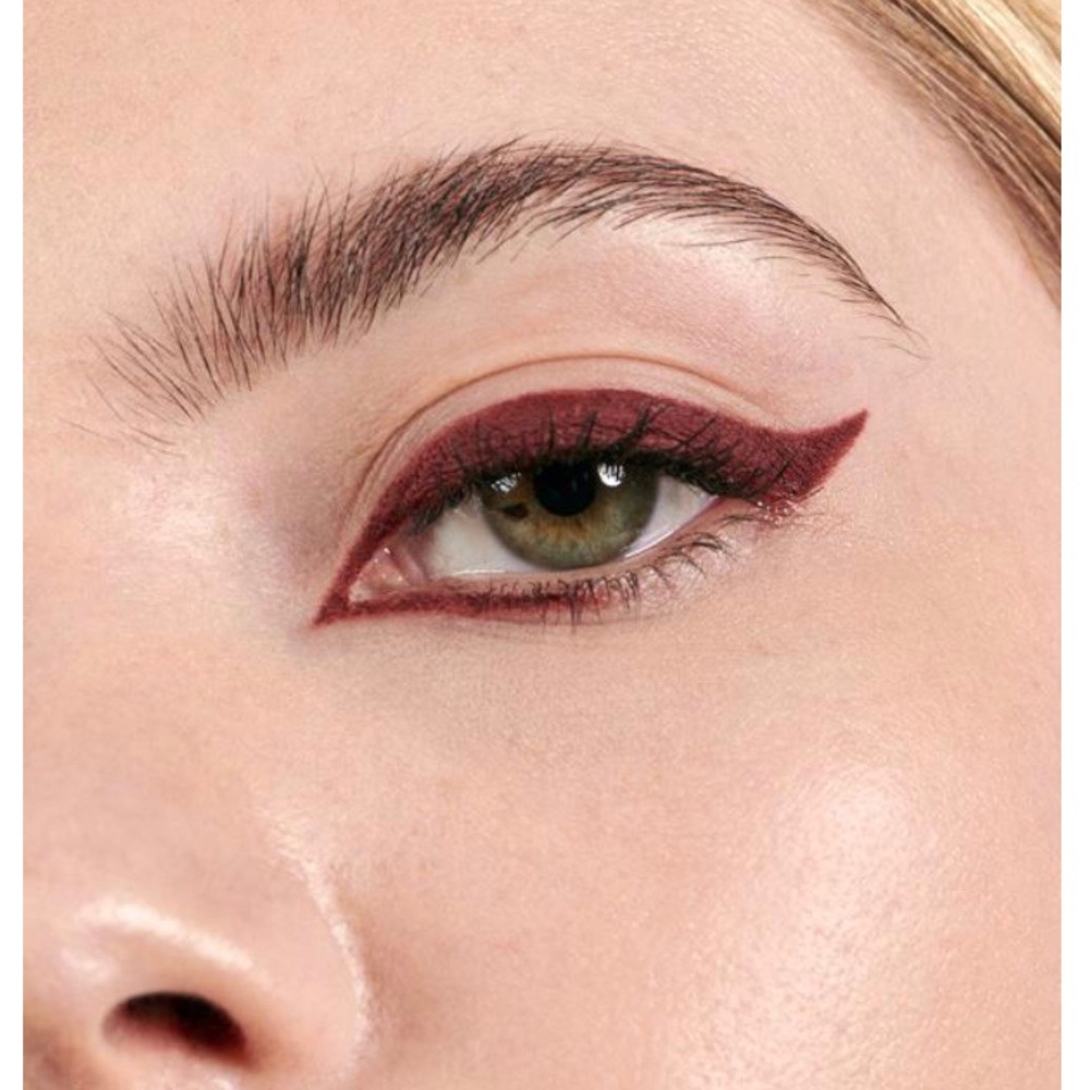 NWT Glossier Waterproof Eyeliner in Disaster Class - Picture 4 of 6